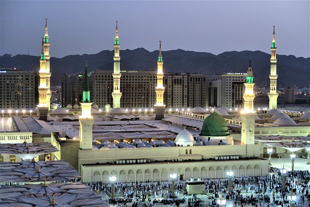 Pemerintah Arab Izinkan Pernikahan di Masjidil Haram Mekkah dan Masjid Nabawi Madinah