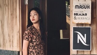 Melokal, Kim Go Eun Unggah Potret saat Syuting Iklan di Garut