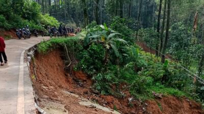Longsor di Gununghalu Rusak 6 Tiang PJU, Dishub KBB Lakukan Penanganan