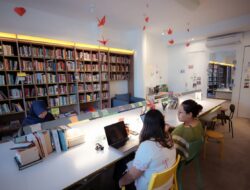 Cari Perpustakaan yang Nyaman di Bandung? Silahkan Datang ke The Room 19 Library Space