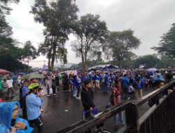 Bandung Diguyur Hujan Jelang Pawai Persib Juara Liga 1, Bobotoh Tetap Antusias dan Siap Berpesta